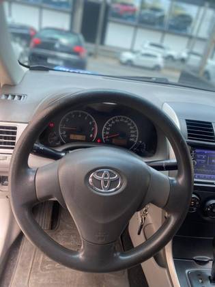 TOYOTA COROLLA 1.8 XLI 16V FLEX 4P AUTOMÁTICO